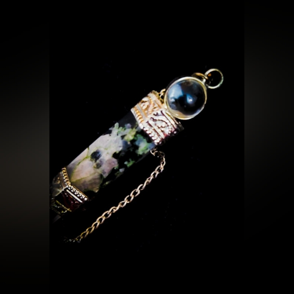 Clear Quartz Crystal Pendulum - Spiritual Pagan Wiccan Occult Tools - Picture 2 of 3